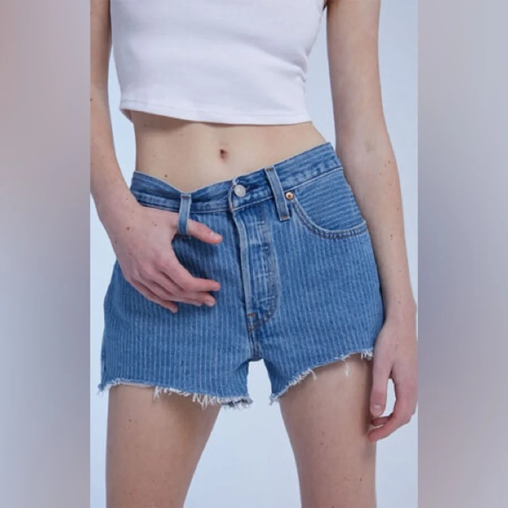 Levi’s 501 Striped Denim Shorts (Size 27) Classic 90s Style